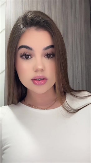 Videos de Angie (@angierestrepoficial) con “sonido original - Caretas 🥷🏿💸”