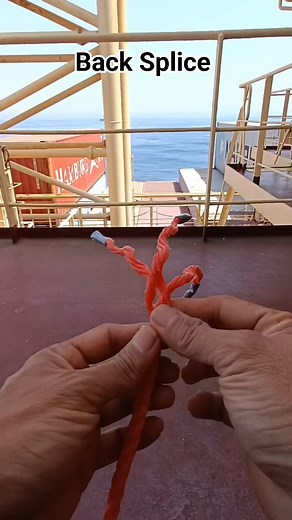273K views · 3.2K reactions | Back Splice tutorial #SeafarersLifeOnboard #SeafarersPH #seamanslifeonboard #seafarersjob #SEAMANPH #fyp #seamanslife #Seafarer #SEAMAN #knottying #knottutorials | Mandaragat | Facebook