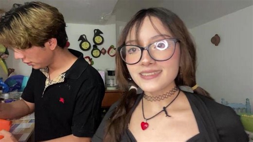 iniciando cocina con mari en lo que llega los microfonos !discord !ig !tiktok !memide !8ball !toxic !bonk @ !speak