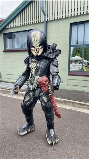 Predator costume - foam matting build by Heroes And More