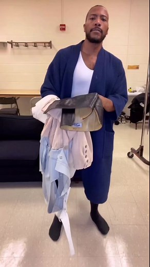 Exploring Hamilton Musical's Wardrobe: A Behind-the-Scenes Tour