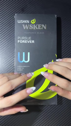 Easy Application of Anti-Spy Tempered Glass Screen Protectors