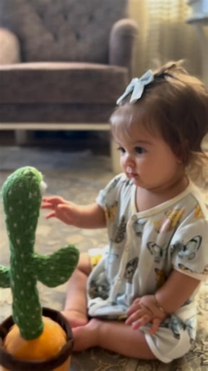 He was crying, if I turned it on, then he got scared like this 😱 He said some thing The cactus did it again... My baby shook out of fear and ran to my arms🥺 I laughed, but my heart was hurt too 😭 | 𝚂𝚆𝙴𝙴𝚃 𝙱𝙰𝙱𝚈