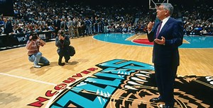 The original Vancouver Grizzlies logo was a Toronto Raptors reject | Sports