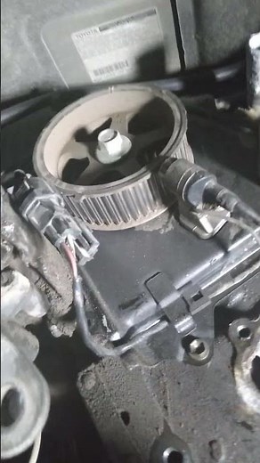 Toyota 4 runner 1996, camshaft sensor location