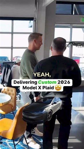 EV Auto Alex on Instagram: "We just delivered a custom 2026 Model X Plaid, the combination of the color-shifting exterior and the new cream interior is incredible! #customcar #carcolor #carwheels #carbonfiber #carwash"