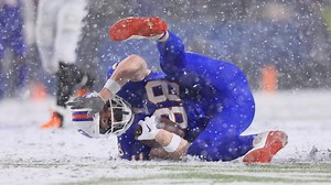 Allen's 32-yard completion to Knox marks Bills' longest offensive play of game