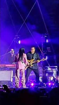 incredible solo by Nile and Jerry #nilerodgers #concert #livemusic #chic #schiffenberg #jerrybarnes