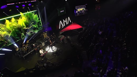 Ocean Demon - Live at AMAs | L.A.B