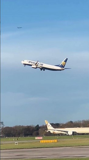 Ryanair FR2201 ✈️ Manchester to Lanzarote | Boeing 737-800 9H-QBC