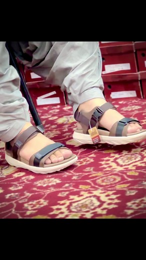 Mustafa Shoes: The Trending Sandal of 2025