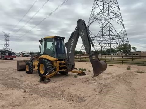 2003 VOLVO BL70 4X4 LOADER BACKHOE SN: BL70D10121