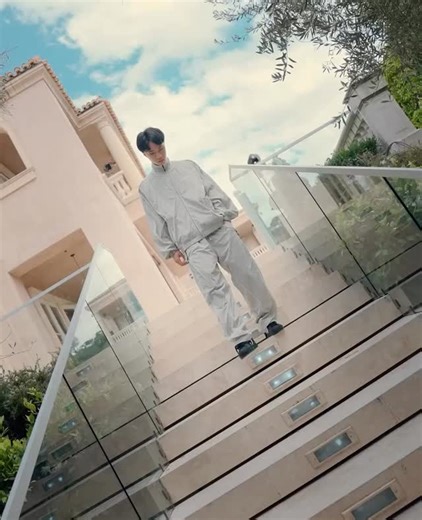 SUPERLINE NETWORK on Instagram: "First lookat @rayasianboy_'s new clothing brand called REUI, named after his Taiwanese name 🔥 Thoughts⁉️⁠ ⁠ via @ruei.store"