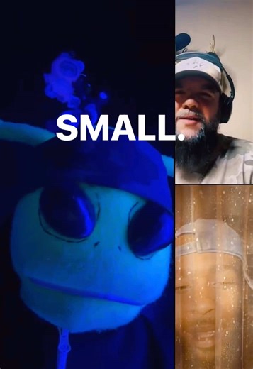 Sometimes we can all feel small @KennyMfknWayne @☃️JayyB3♈️🎂³/²⁷ #alien #puppet #comedy #fypシ #funny