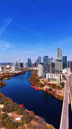 Casey on Instagram: "Austin, Texas ❤️ - Beautiful day in Austin and the leaves have hit peak colors. Love Town Lake / Lady Bird Lake, and all the colors on the parks and trails this time of year with the downtown skyline as the backdrop ✨ #downtownaustin #townlake #dronevideo #falleaves #atx"