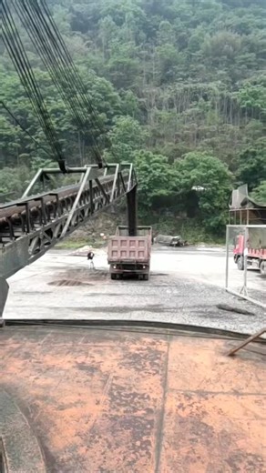 Ship Unloading Sand Feel the flow of sand and the shock of sand unloading | USA Machines Channel