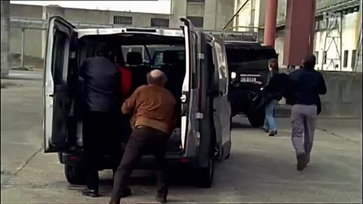 Commissaire Moulin, police judiciaire - Kidnapping (avec Johnny Hallyday)_TF1_2017_12_06_21_23