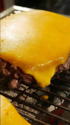 So geht MC Donalds Hamburger Royal Käse #diegrillshow #fastfood #bbq #foodhacks #easyrecipe #outdoor
