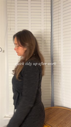 Post-Work Tidy Up: Creating a Comfy Home Space