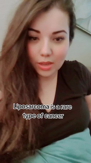 It's my duty to share this. The first thing i did when i found out i had Retroperitoneal liposarcoma was go online, i wanted to hear people's stories. I wanted to know that i was going to be okay. #liposarcoma #retroperitonealsarcoma #sarcoma #sarcomaawareness #cancer #rarecancer #cancersucks #fyp #foryoupage