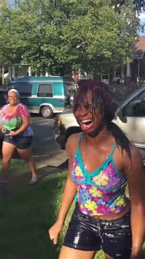 When water fight gets a little too intense 😂