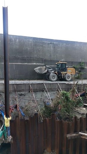 Hauling of gravel by Payloader machine. #construction #shorts