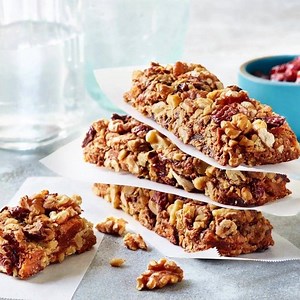 Add a wholesome crunch to snacktime with simply delicious California walnuts. | California Walnuts