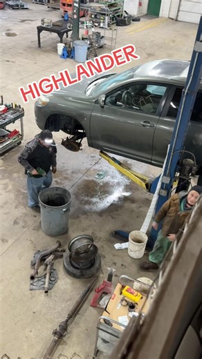 Toyota Highlander Engines Sell For THIS Much?! I Had No Idea… #toyotahighlander #engine #mechanics