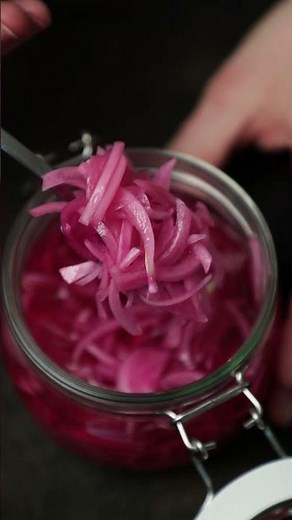 Quick Pickled Red Onions