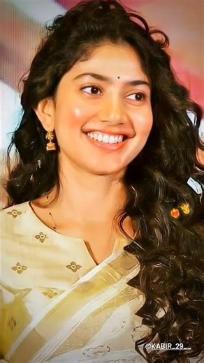 Sai Pallavi New Love Status ❤️ #youtubeshorts #love #song#viralshorts #subscribe #shorts #music