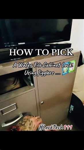 How to Pick a File Cabinet Lock Using Jigglers