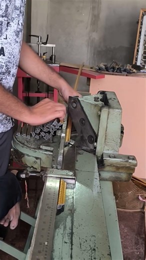 super sharp blade photo frame cutting machine #shorts #trending #viral #photoframe #pictureframe