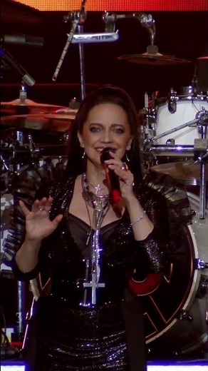 Arakain & Lucie Bílá - Apage Satanas (40 let O2 universum Live) #arakain #o2universum #luciebila