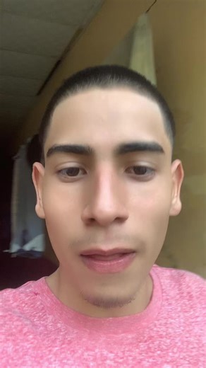 Videos de Robin Daniel (@robin.daniel39) con “Black and Yellow - Wiz Khalifa”