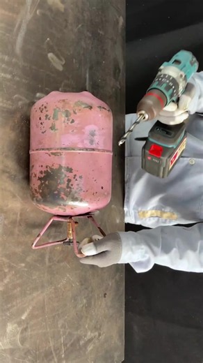Shocking Invention of 60 Year Old Plumber Free Recycling Ideas from old gas cylinder