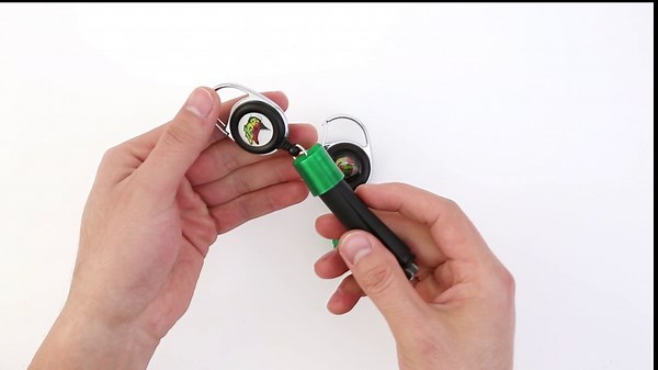 Clipper Lighter Leash Keychain and Retraceable Lighter Holder- Ganja Lip