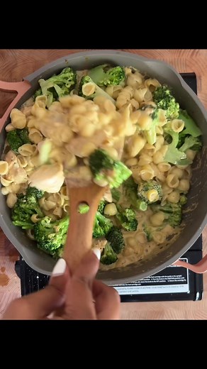 Quick and Easy Chicken Pasta Recipe for Summer Lunch or Dinner