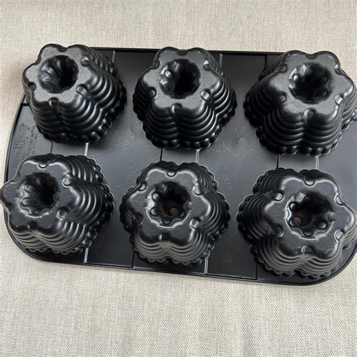 Mini Bundt Cake Pan, Nordic Ware 6 Festival Muffin Bakeware Pan, Bakery Supply, Metal Novelty Cake or Bundtlet Pan, Gift for Cook - Etsy Australia