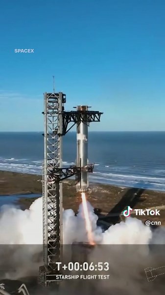 SpaceX Successfully Launches Starship and Catches Booster