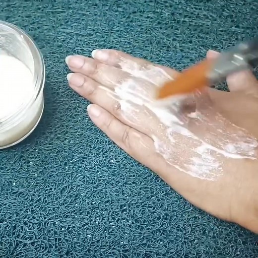 2.5M views · 24K reactions | বয়সের দাগছোপ,বলিরেখা,কুঁচকানো ভাব দূর করে ত্বককে উজ্জ্বল, ফর্সা ও টানটান করবে এই এন্টি এজিং ফেসপ্যাক। | Organic Beauty Tips by Nimrose | Facebook