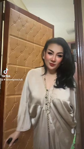 784K views · 10K reactions | ✅ Alo Alo Alo Em nhận đặt Tất niên cty + sinh Nhật + tiệc giáng sinh+ tiệc Tết Tây nhé anh chị em! Có nhiều ưu đãi cho anh chị em đặt bàn trước ạ! ⛩Empire Club 8 Nguyễn văn tráng q1 hcm ⛩ QuậnK bia Club 30 Thủ khoa Huân q1 hcm Alo em 0902589339 Lan Bùi ✅✅✅ /-heart | Lan Empire | Facebook