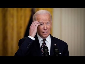 Joe Biden left 'confused and disorientated' at White House event as crowd 'mobbed' Obama