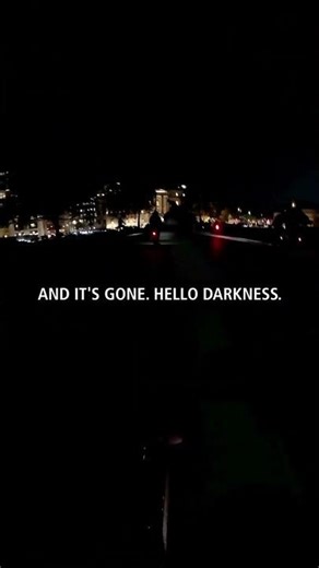 Wellington Arch said: Lights Out! 🌑