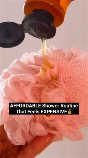 14 reactions | ✨ Glow from head to toe with @yari.eu  﫧 Yari Scrub...