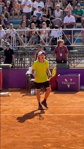 Vamos! Lautaro Midon started off strong in Buenos Aires 💪🏼 #tennis #buenosaires #tennisplayer #atp