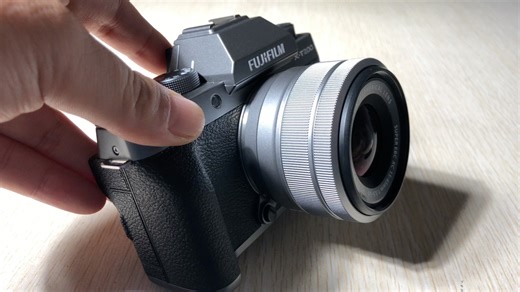 富士相机镜头安装及拆卸方法