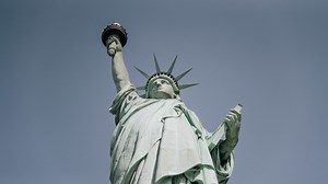 Expertly Guided Statue of Liberty Tours | Take Walks