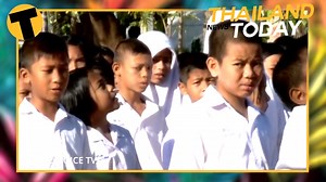 THAILAND NEWS TODAY Poverty rate rising during pandemic, 15 million expected to be on welfare by 2022. Watch & Subscribe: https://youtu.be/GEUbyZ3Wtnk Read More: https://thethaiger.com/news/national/proverty-rising-during-pandemic-15-million-expected-to-be-on-welfare-by-2022 | The Thaiger