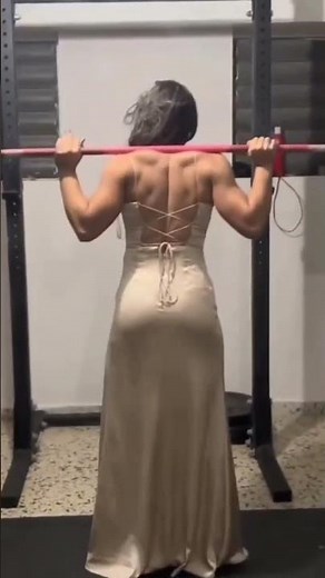 Squats in a Dress 💪