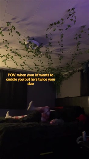 5’4 and 6’0 doesn’t work well 😖 #fyp #xyzbca #cuddling #bf @malcom.55 | cuddling